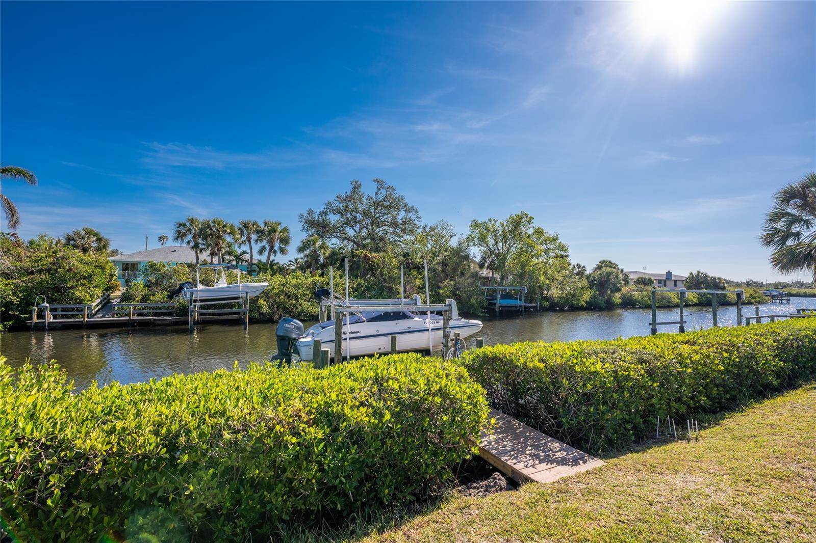 34 Captain Kidd Circle North, Nokomis, FL 34275