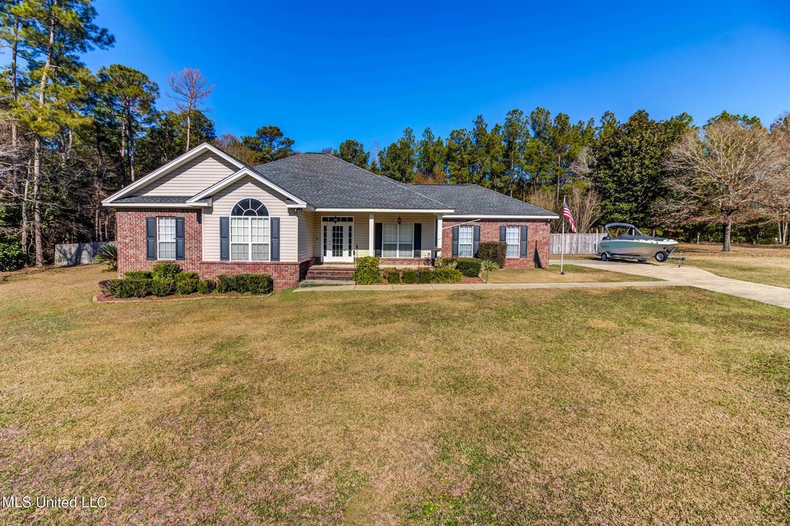 11913 Bluff Ridge Road, Vancleave, MS 39565