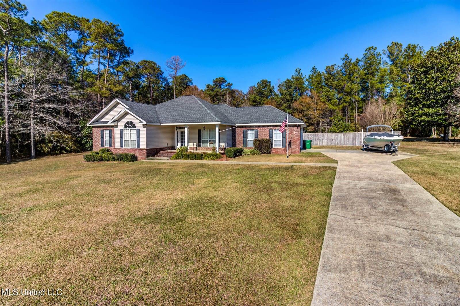 11913 Bluff Ridge Road, Vancleave, MS 39565