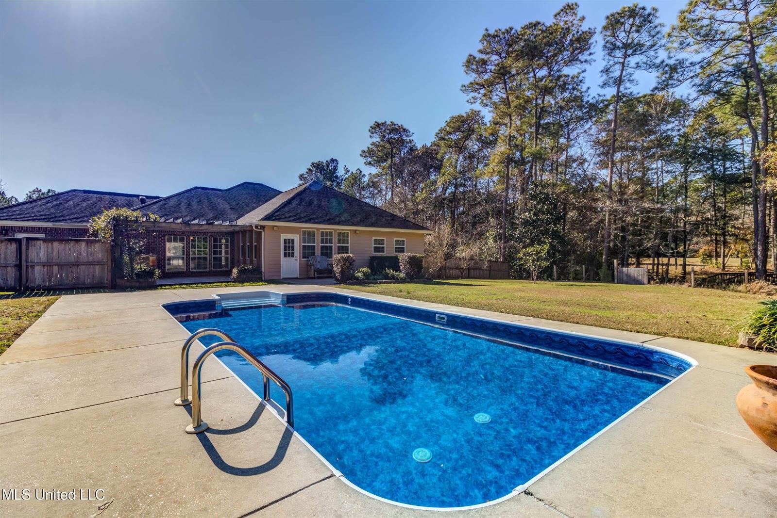 11913 Bluff Ridge Road, Vancleave, MS 39565