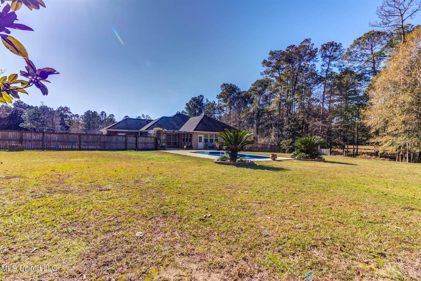 11913 Bluff Ridge Road, Vancleave, MS 39565