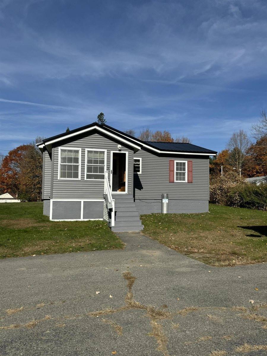 28 Stoddard Street, Milo, ME 04463