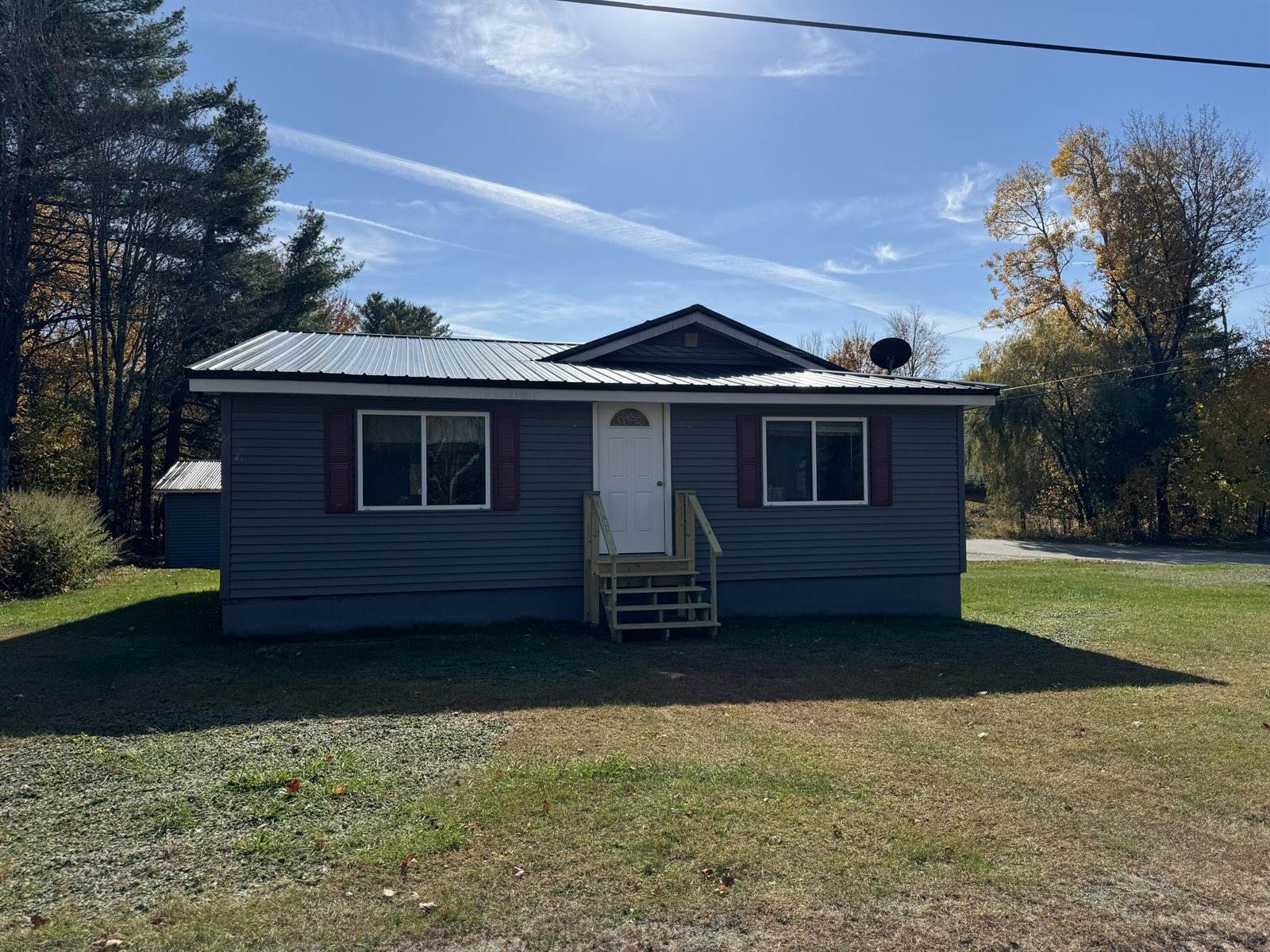 28 Stoddard Street, Milo, ME 04463
