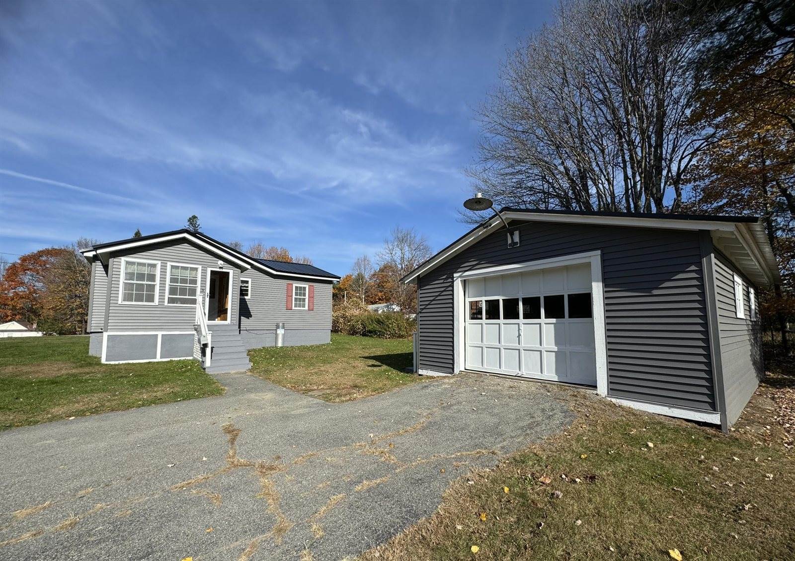 28 Stoddard Street, Milo, ME 04463