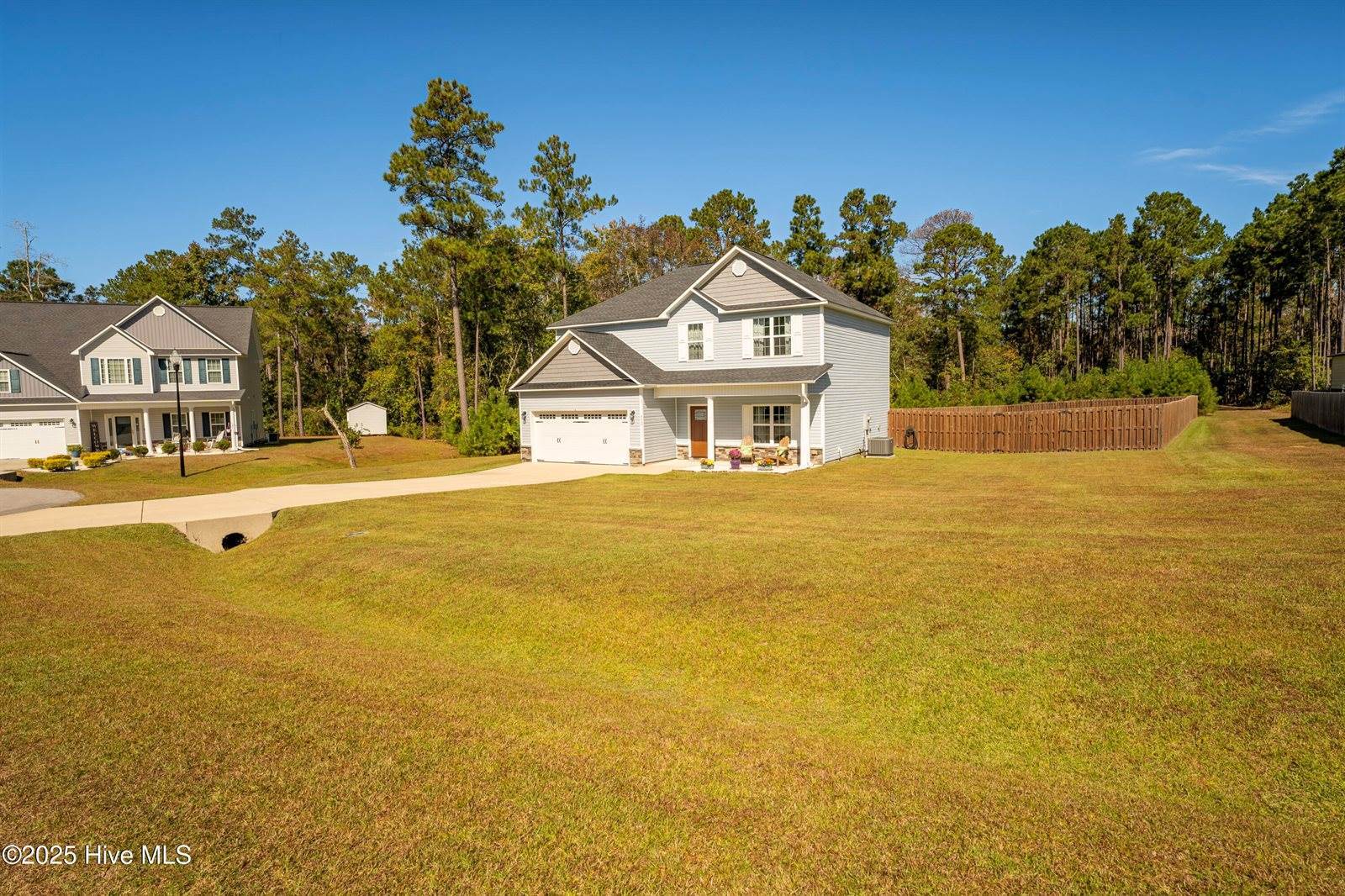 452 West Huckleberry Way, Rocky Point, NC 28457