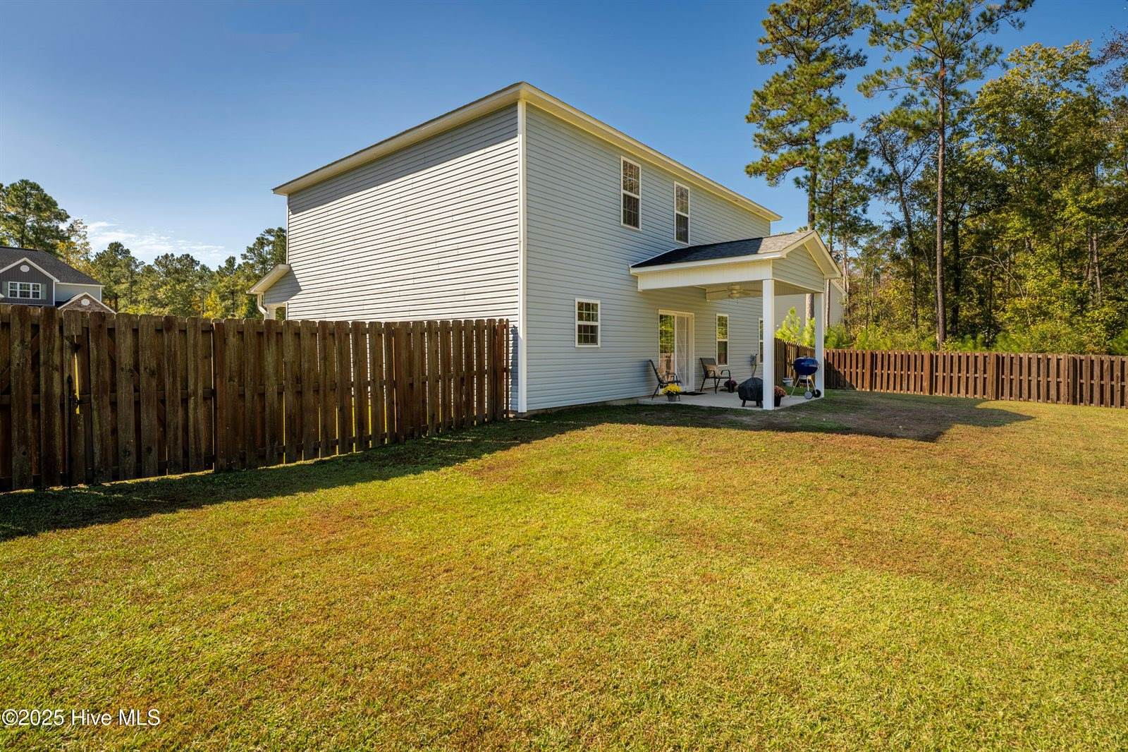 452 West Huckleberry Way, Rocky Point, NC 28457