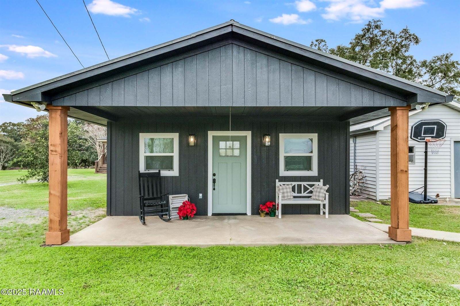 5611 Sugar Oaks Road, New Iberia, LA 70563