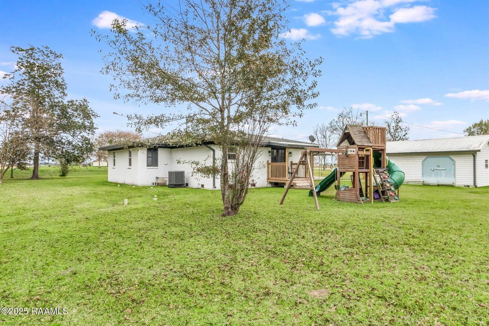 5611 Sugar Oaks Road, New Iberia, LA 70563