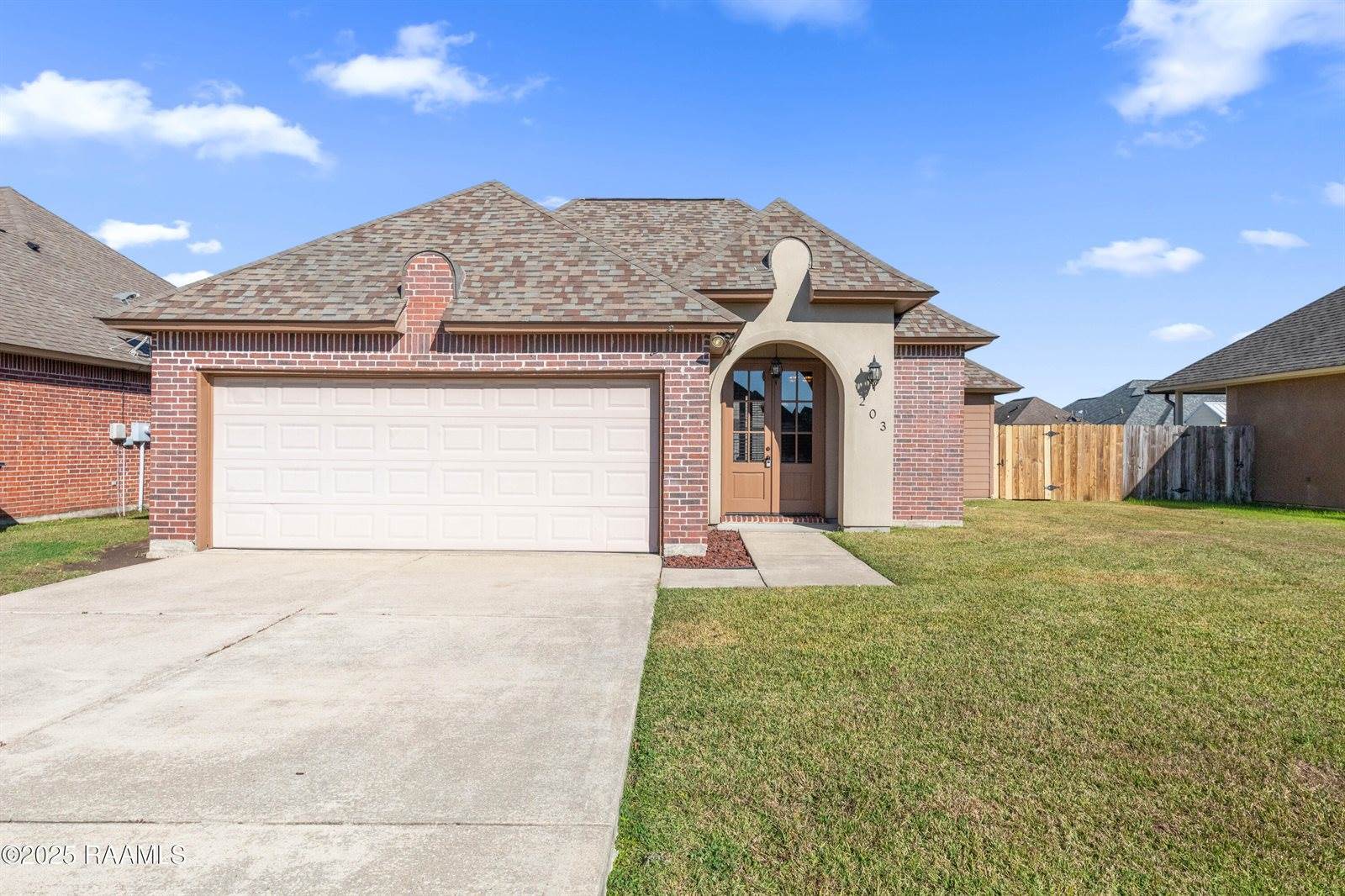 203 Hill Ridge Drive, Youngsville, LA 70592