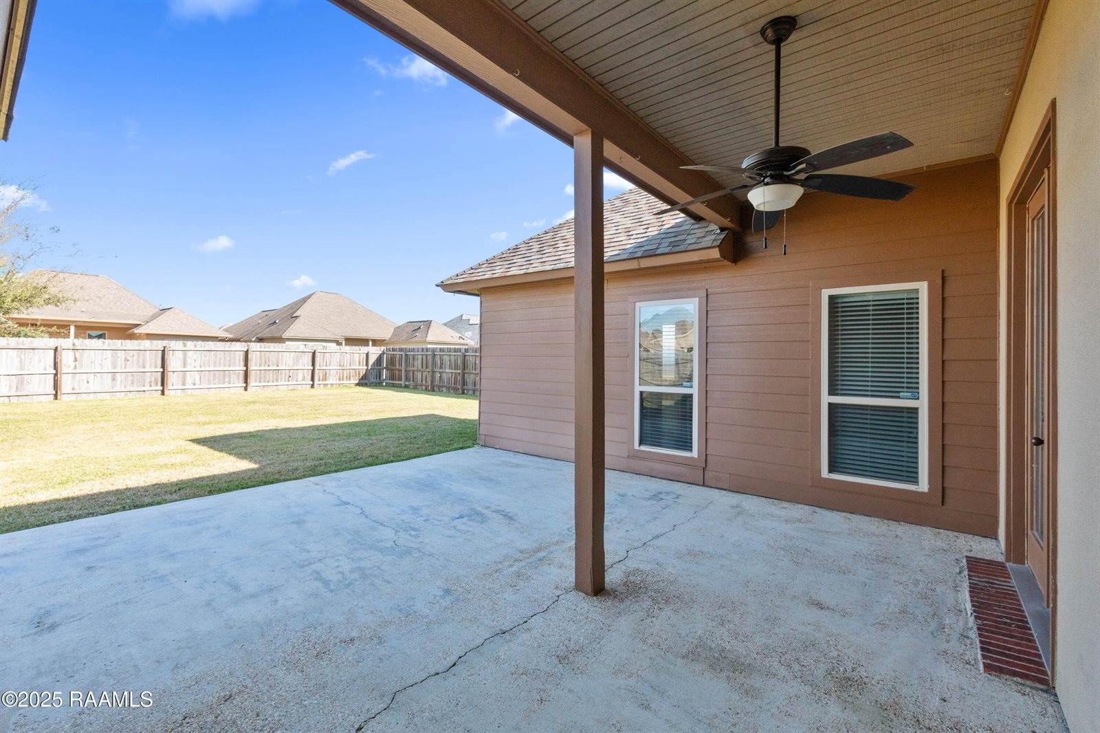 203 Hill Ridge Drive, Youngsville, LA 70592