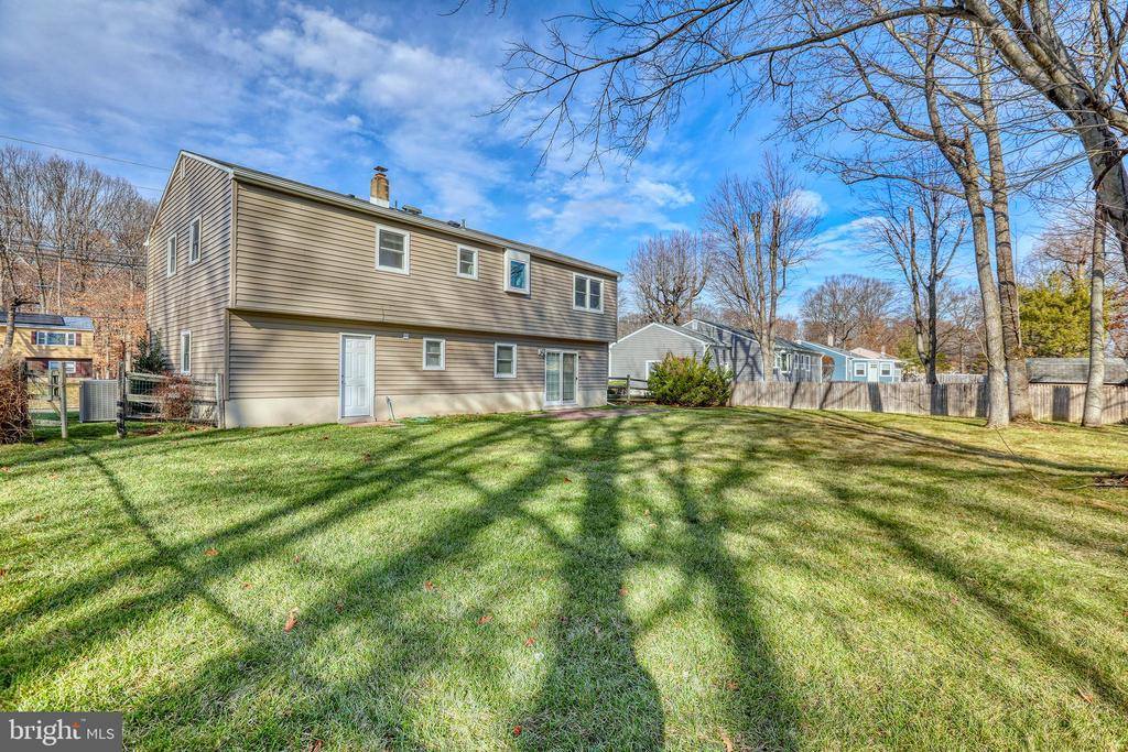 399 Green La, Ewing, NJ 08638