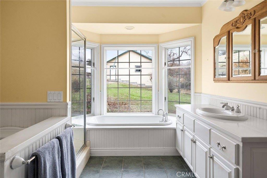 3576 Dry Creek Road, Butte Valley, CA 95965