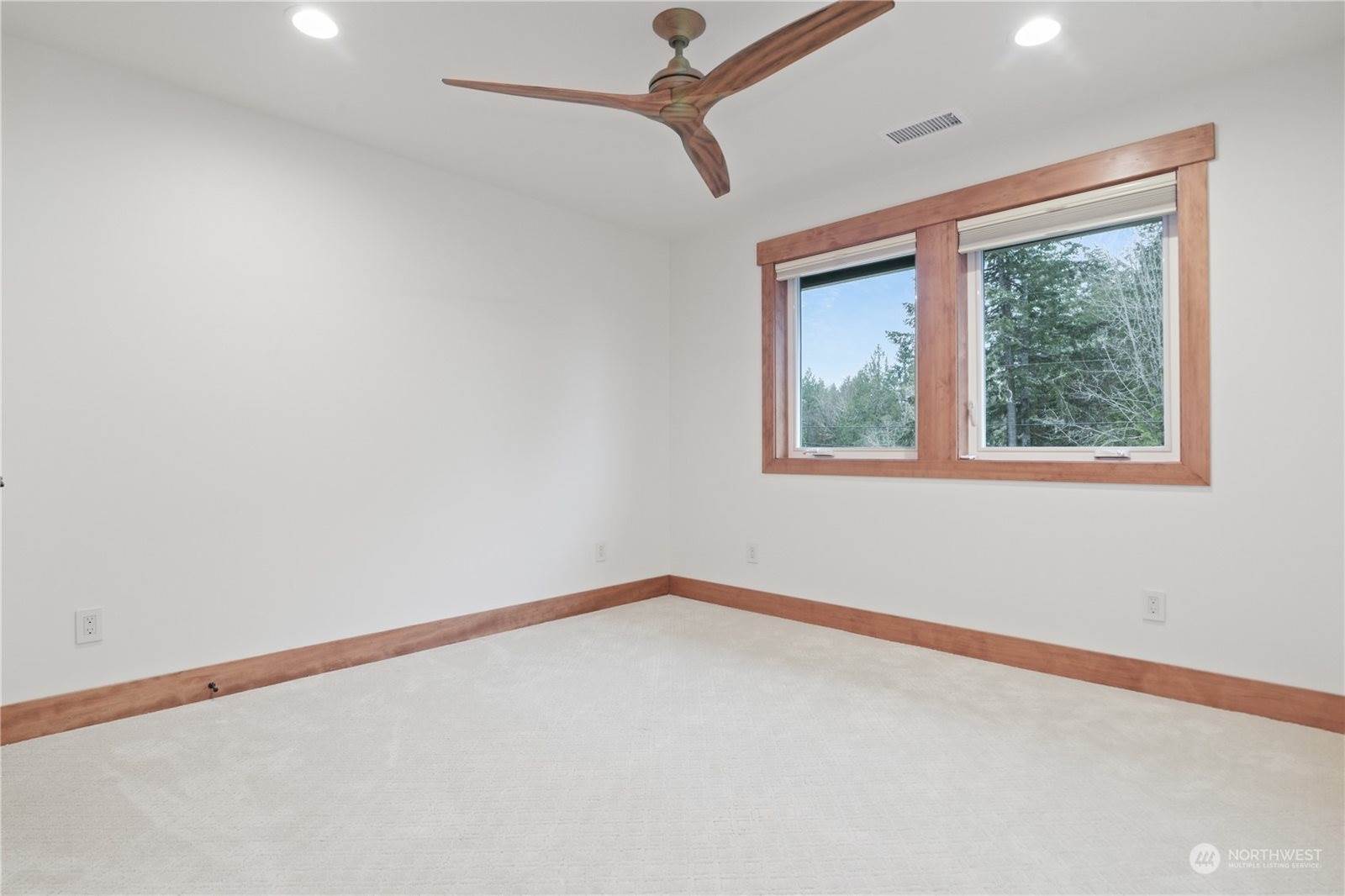 7848 Hargis Street NW, Olympia, WA 98502