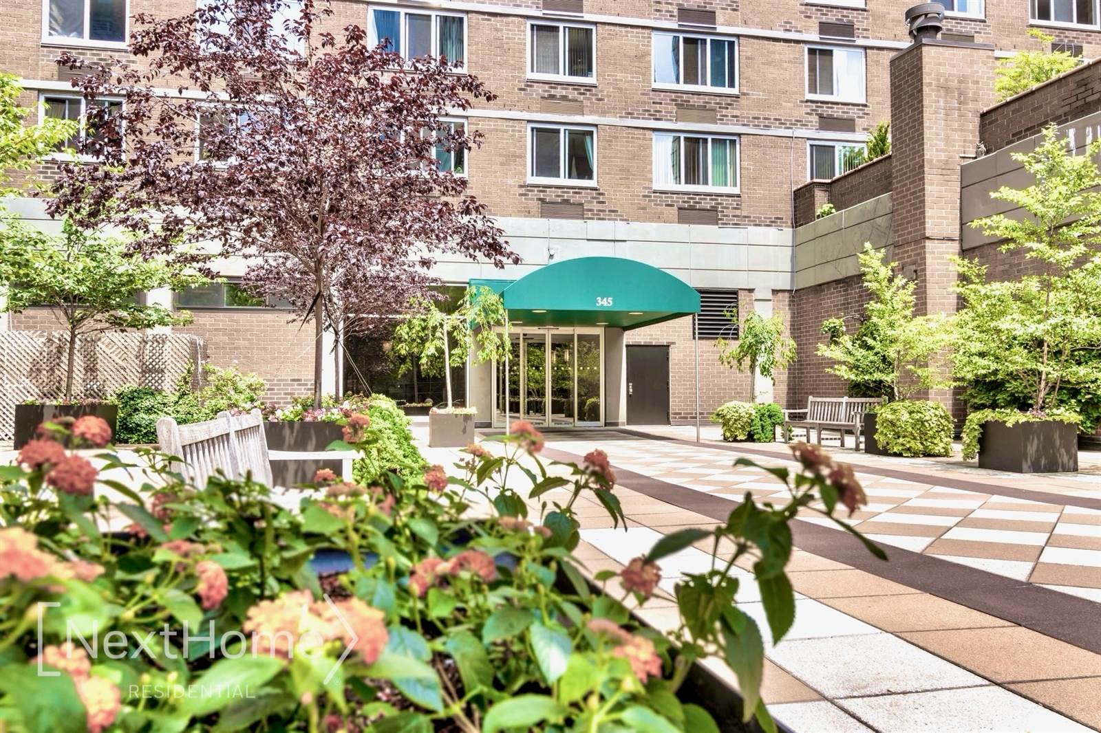 345 East 93rd Street #11F, New York, NY 10128