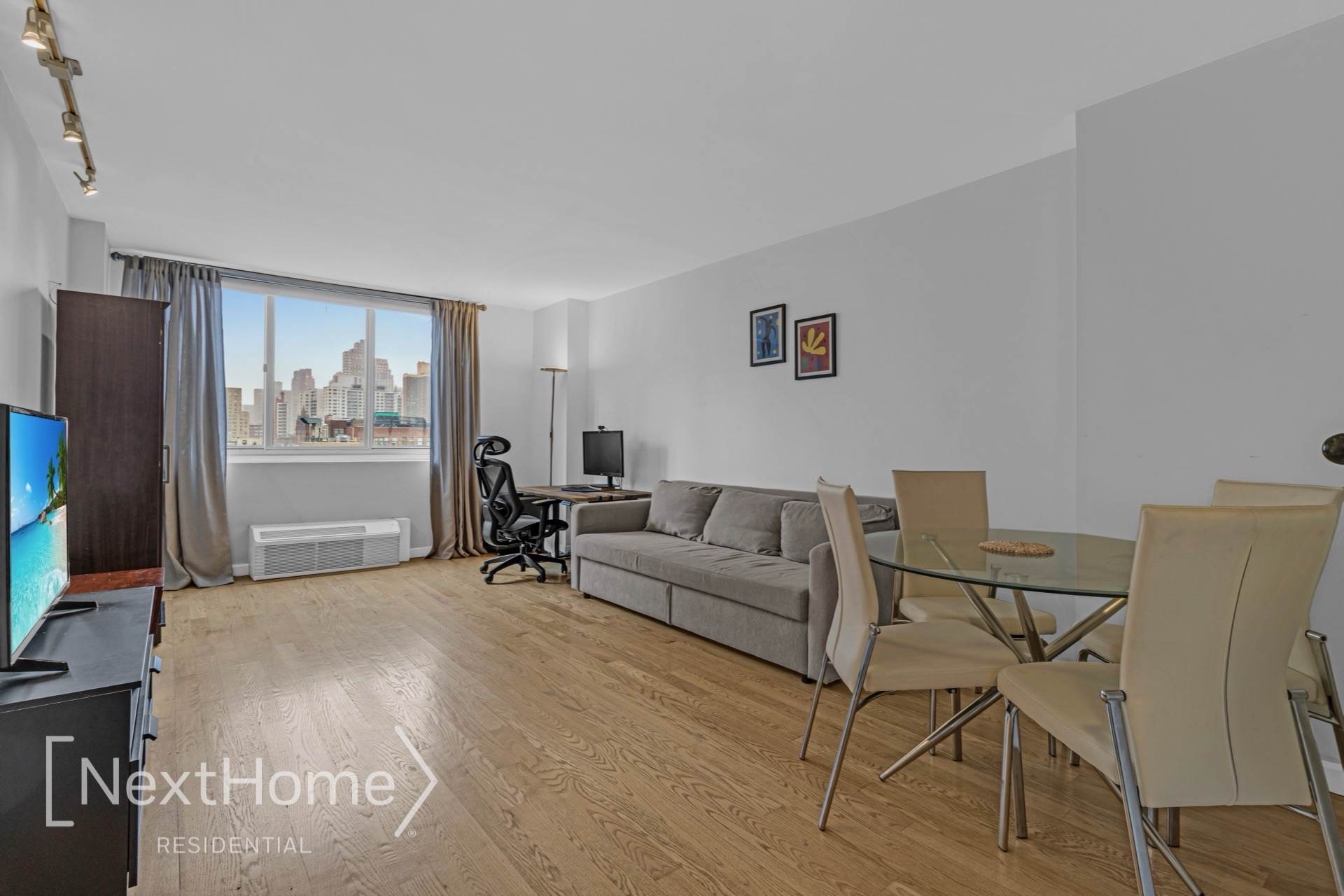 345 East 93rd Street #11F, New York, NY 10128