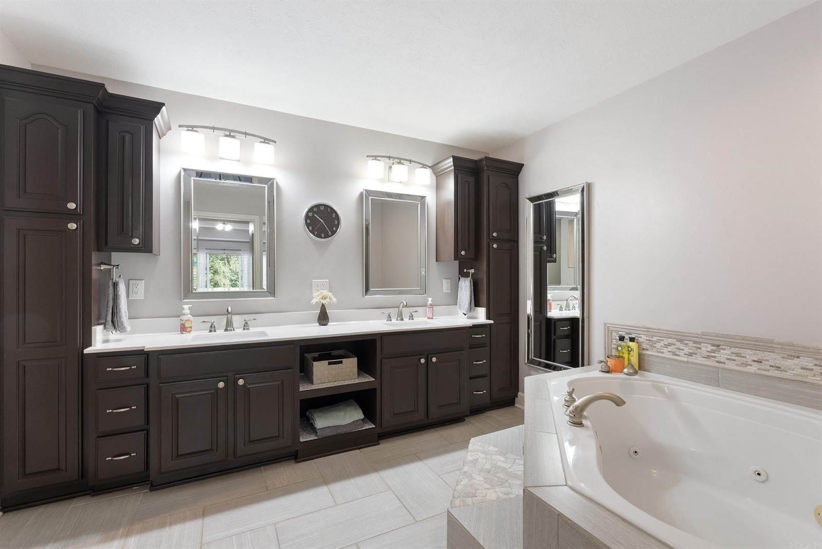 154 Elliott Rd, Greenbrier, AR 72058