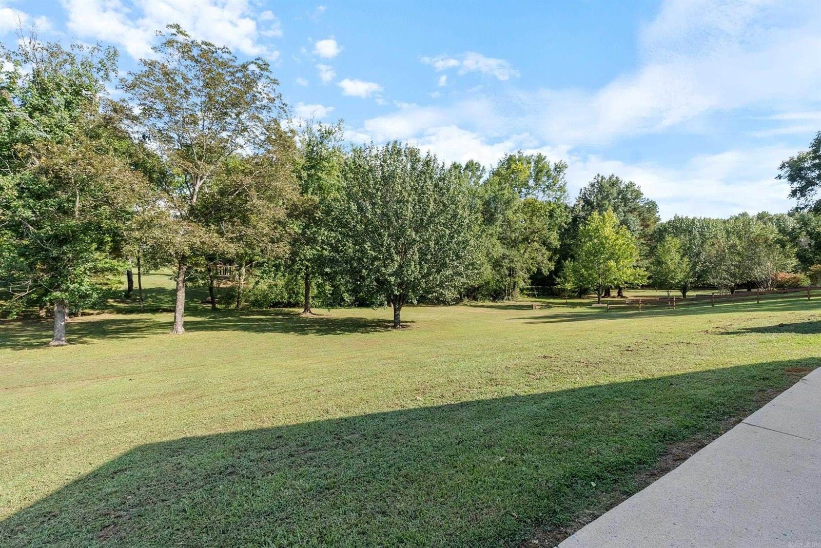 154 Elliott Rd, Greenbrier, AR 72058