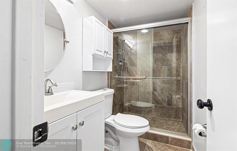 502 Osprey Dr 17C, Delray Beach, FL 33444