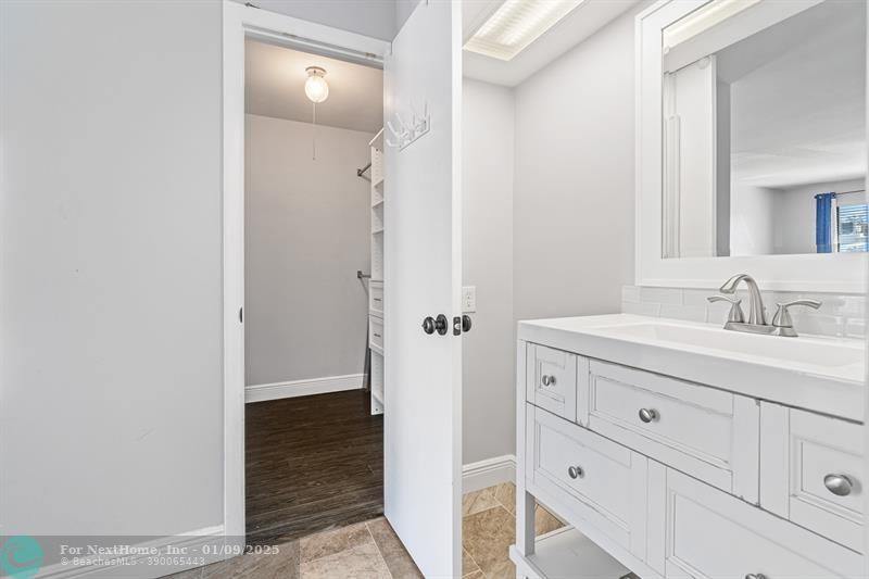 502 Osprey Dr 17C, Delray Beach, FL 33444