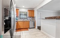 502 Osprey Dr 17C, Delray Beach, FL 33444