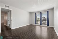 502 Osprey Dr 17C, Delray Beach, FL 33444