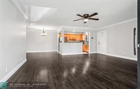 502 Osprey Dr 17C, Delray Beach, FL 33444