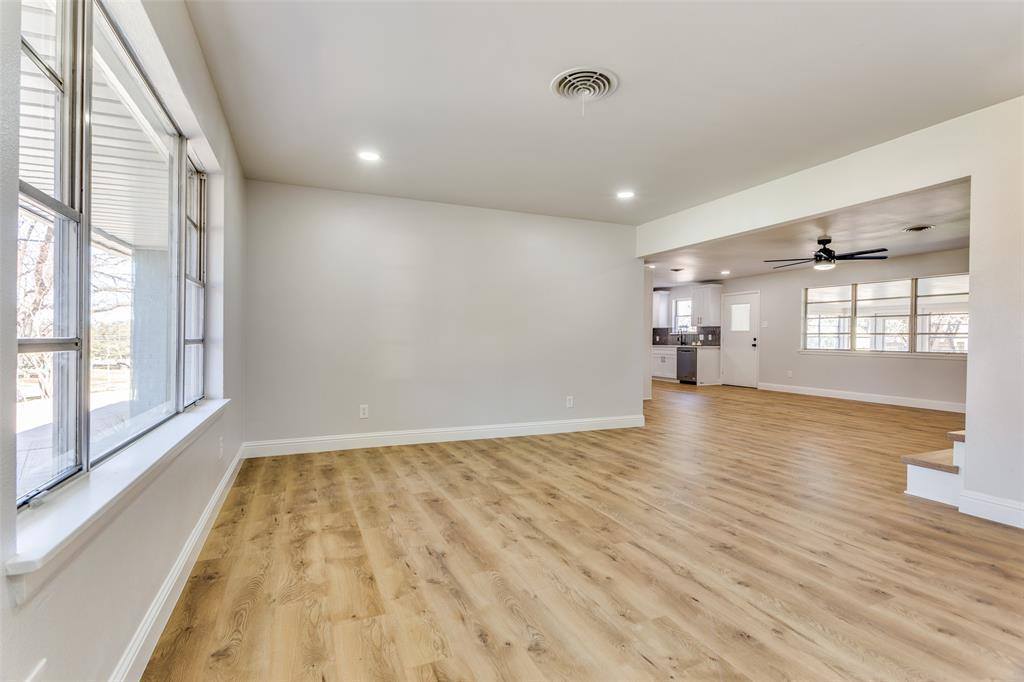 5609 Wharton Drive, Fort Worth, TX 76133