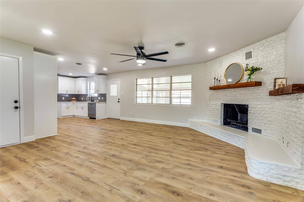 5609 Wharton Drive, Fort Worth, TX 76133