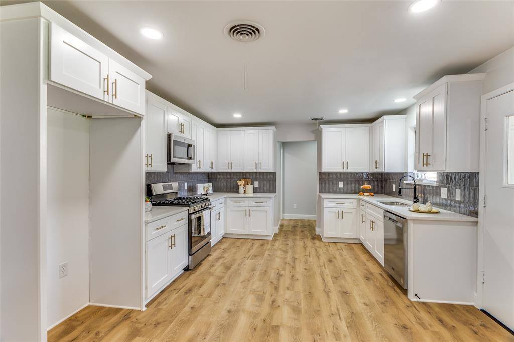 5609 Wharton Drive, Fort Worth, TX 76133