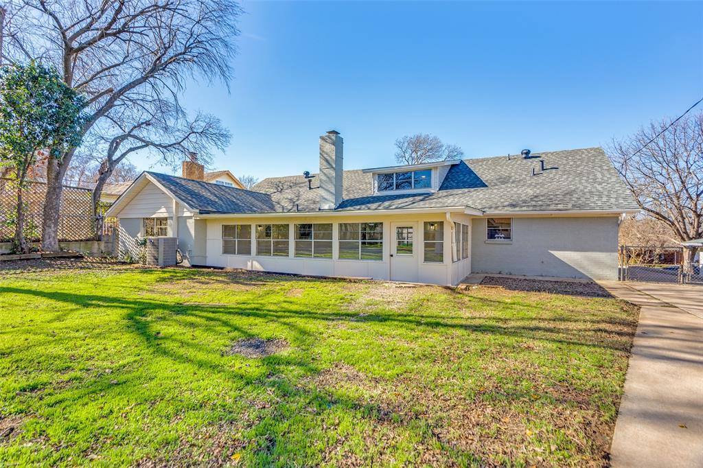 5609 Wharton Drive, Fort Worth, TX 76133