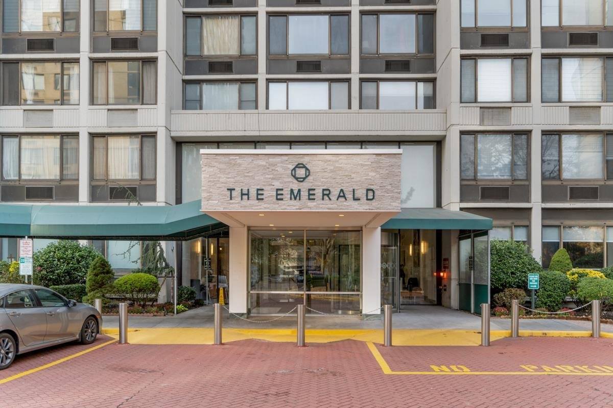 45 River Dr South, Unit #2703, Jersey City, NJ 07310