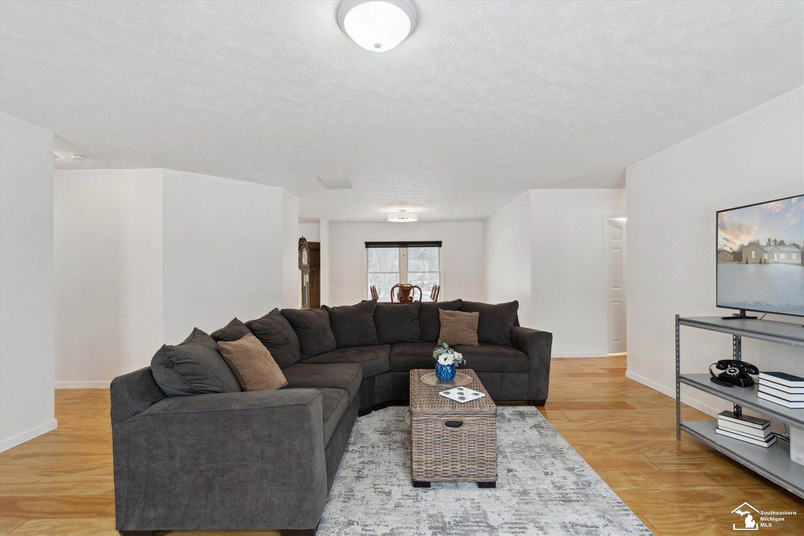 10485 Hardcastle Road, Brooklyn, MI 49230