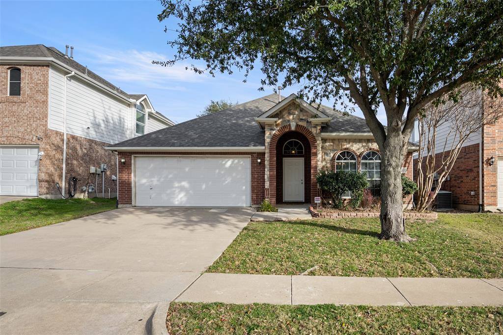 10032 Jessica Street, Fort Worth, TX 76244