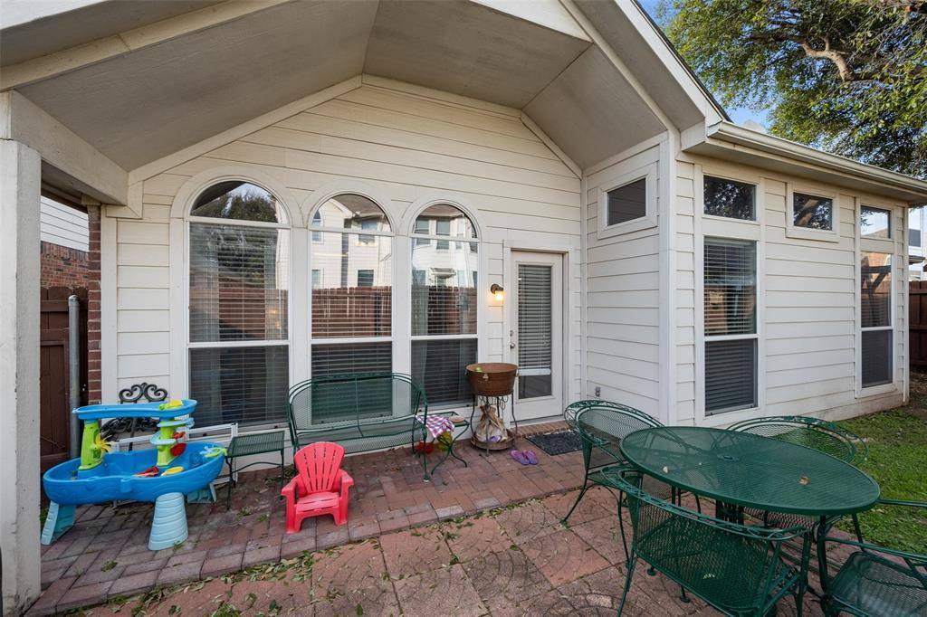 10032 Jessica Street, Fort Worth, TX 76244