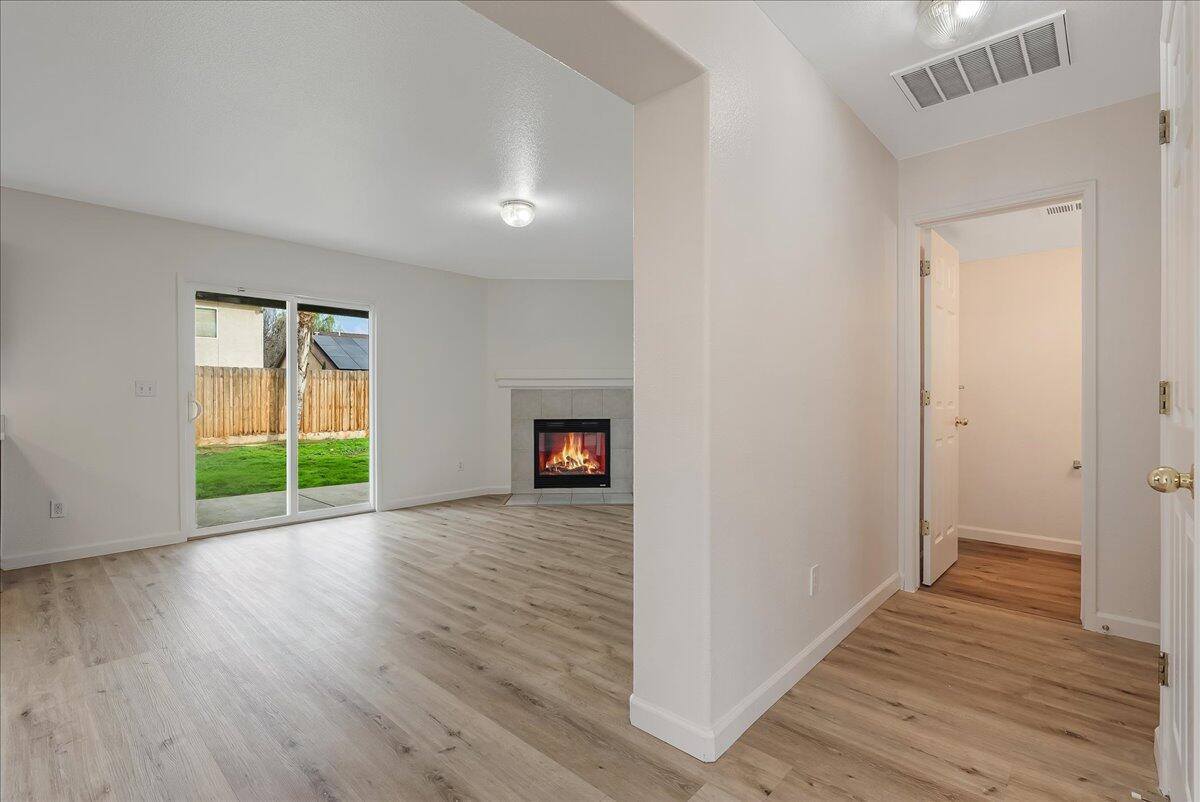 3102 West Flagstaff Avenue, Visalia, CA 93291