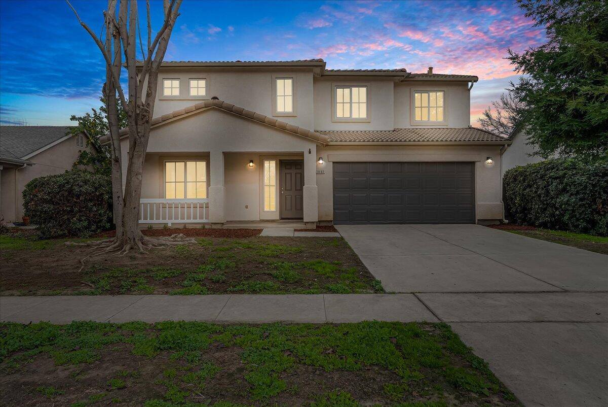 3102 West Flagstaff Avenue, Visalia, CA 93291
