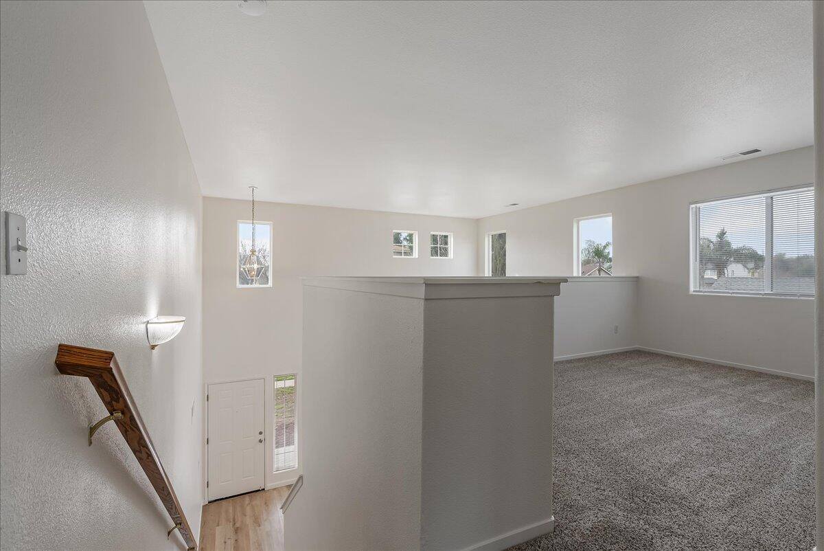 3102 West Flagstaff Avenue, Visalia, CA 93291