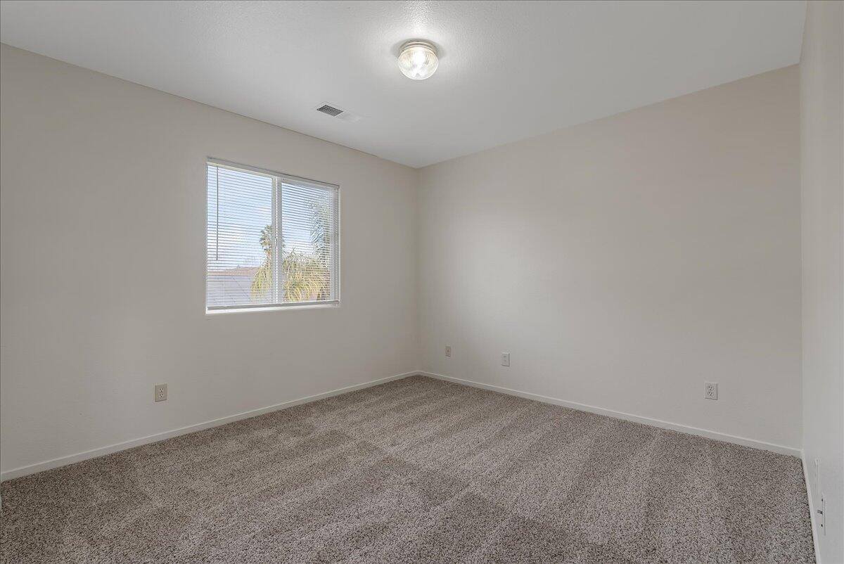 3102 West Flagstaff Avenue, Visalia, CA 93291