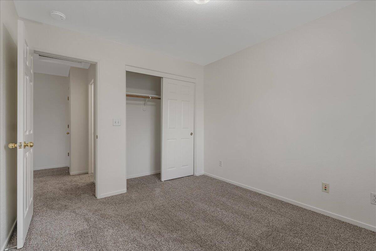 3102 West Flagstaff Avenue, Visalia, CA 93291