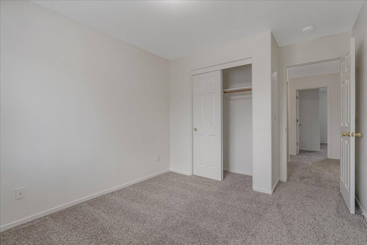 3102 West Flagstaff Avenue, Visalia, CA 93291