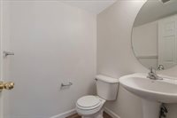 3102 West Flagstaff Avenue, Visalia, CA 93291