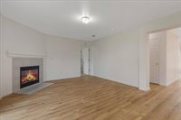 3102 West Flagstaff Avenue, Visalia, CA 93291