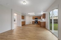 3102 West Flagstaff Avenue, Visalia, CA 93291