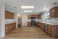 3102 West Flagstaff Avenue, Visalia, CA 93291