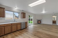 3102 West Flagstaff Avenue, Visalia, CA 93291