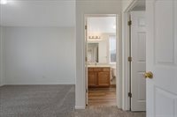 3102 West Flagstaff Avenue, Visalia, CA 93291