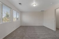 3102 West Flagstaff Avenue, Visalia, CA 93291