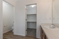 3102 West Flagstaff Avenue, Visalia, CA 93291