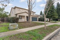 3102 West Flagstaff Avenue, Visalia, CA 93291
