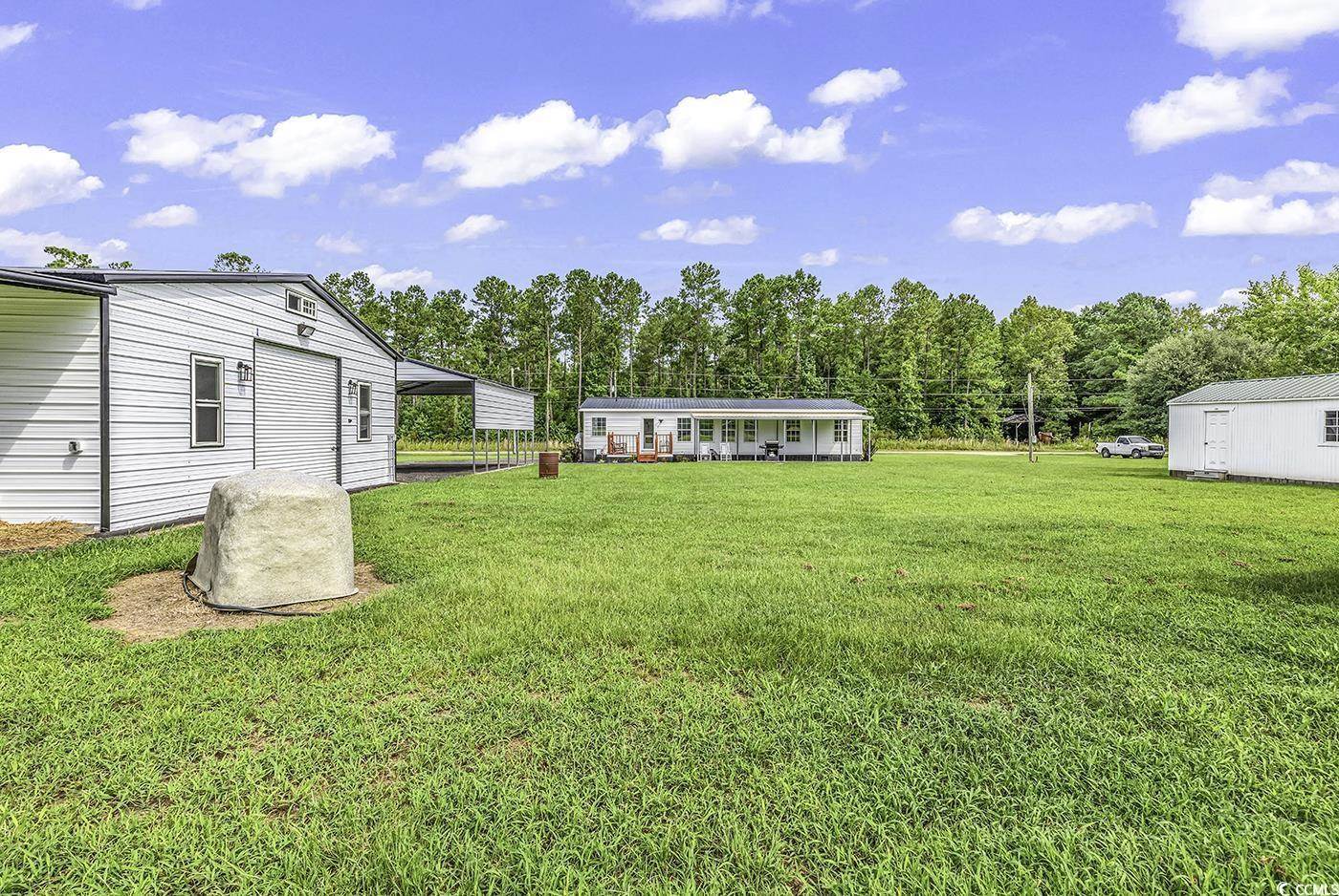 629 Tom Dorman Rd., Longs, SC 29568